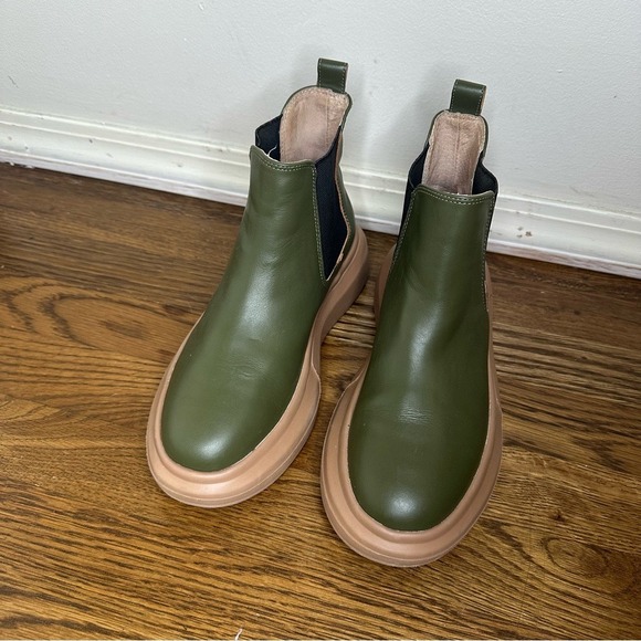 NWOB ZAC‎ Zac Posen Yogi Chelsea Boot in Military Green Size 7 - Picture 5 of 9